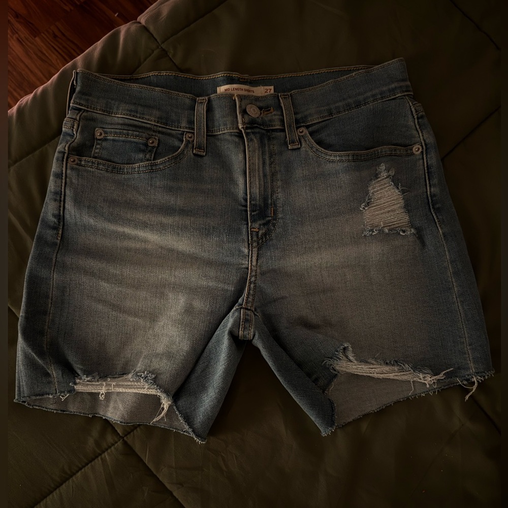 Levi’s - Picture 5 of 6